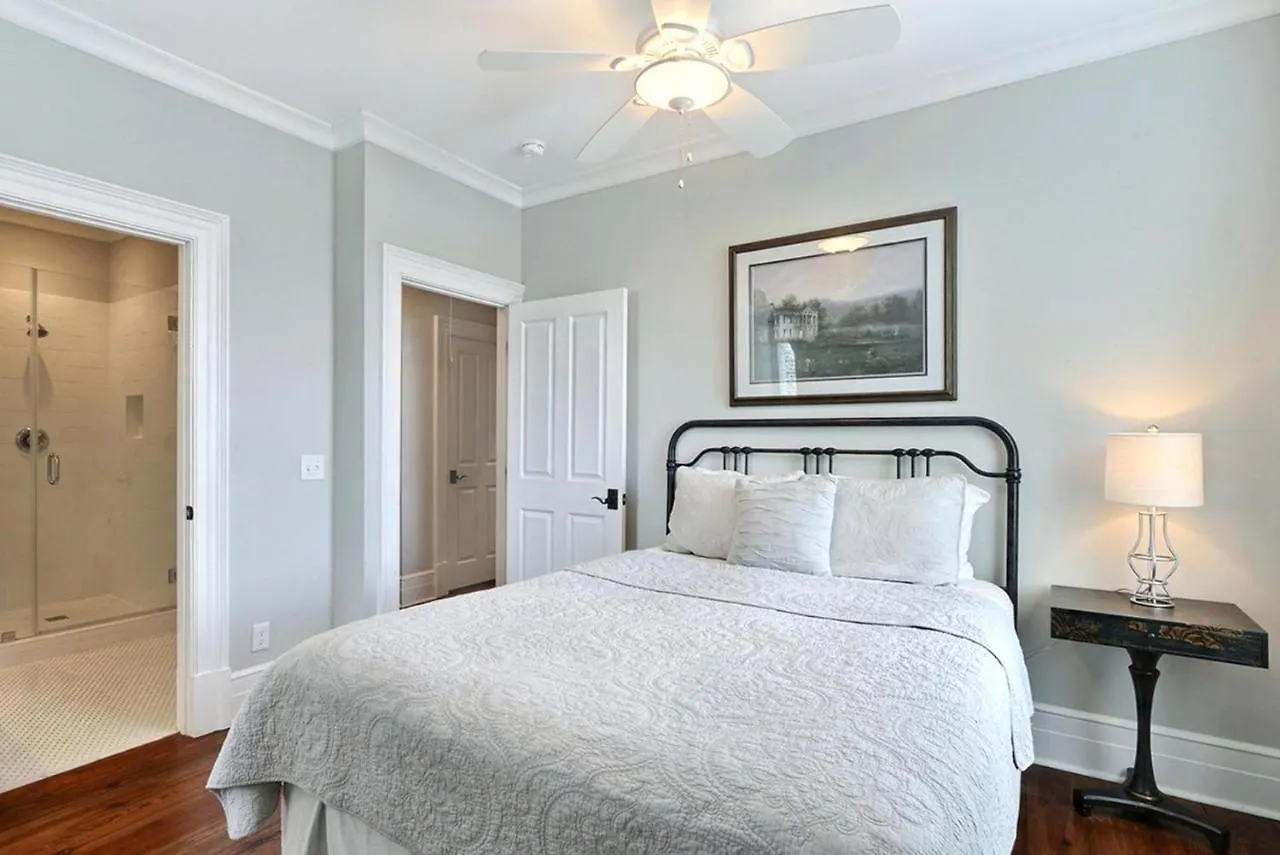 Jay-Ann House Villa Savannah 0*,