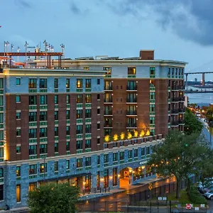 Homewood Historic District/riverfront Savannah